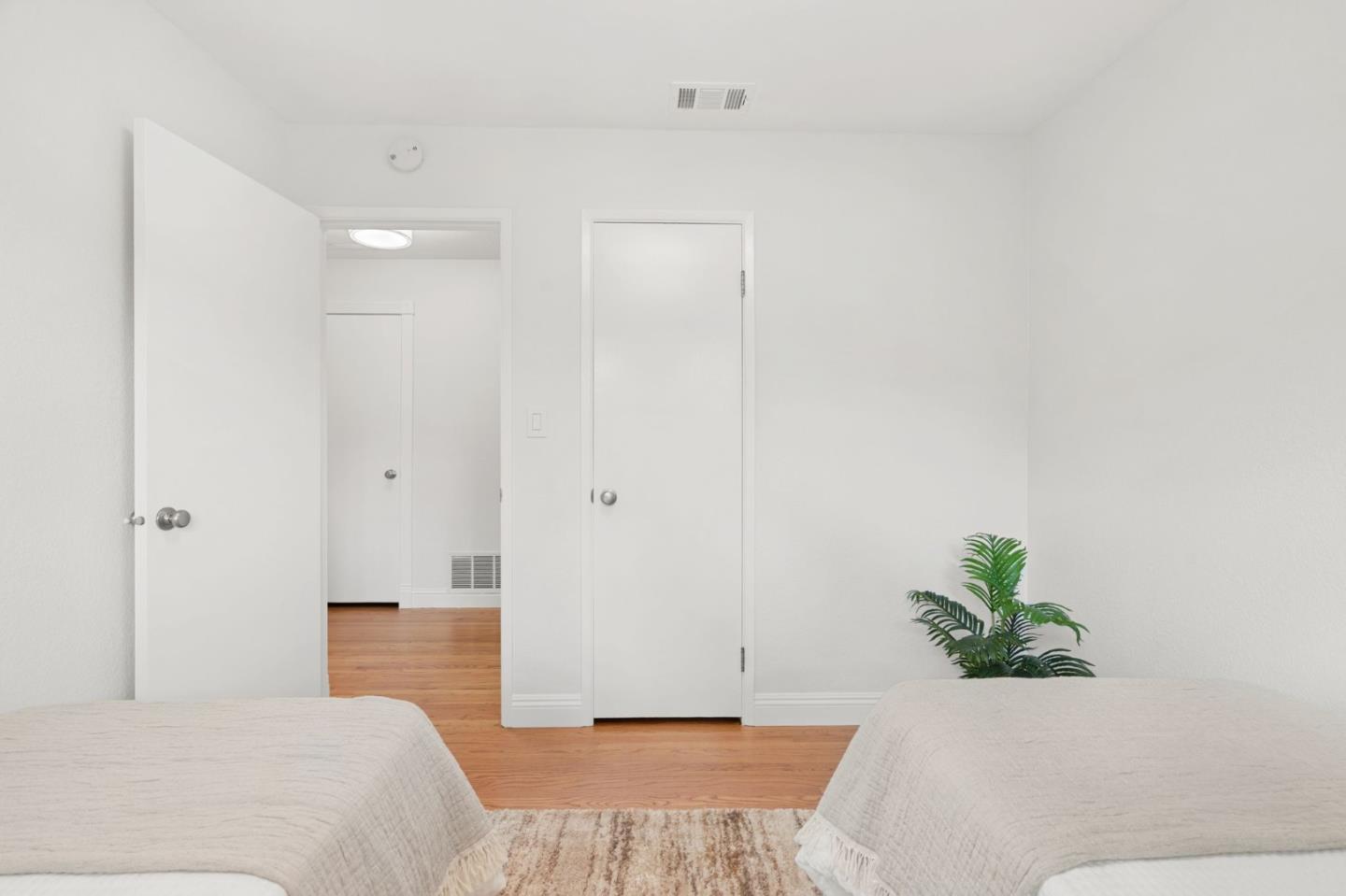 Detail Gallery Image 30 of 37 For 1106 Viscaino Ave, Sunnyvale,  CA 94086 - 3 Beds | 2 Baths