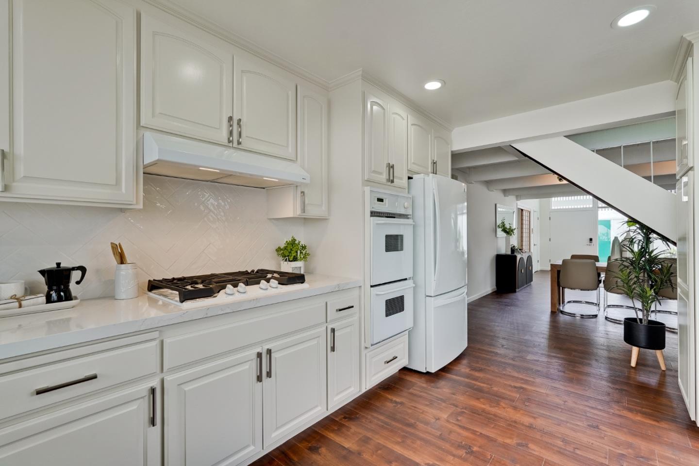 Detail Gallery Image 16 of 62 For 532 Cashmere Ct, Sunnyvale,  CA 94087 - 3 Beds | 2 Baths