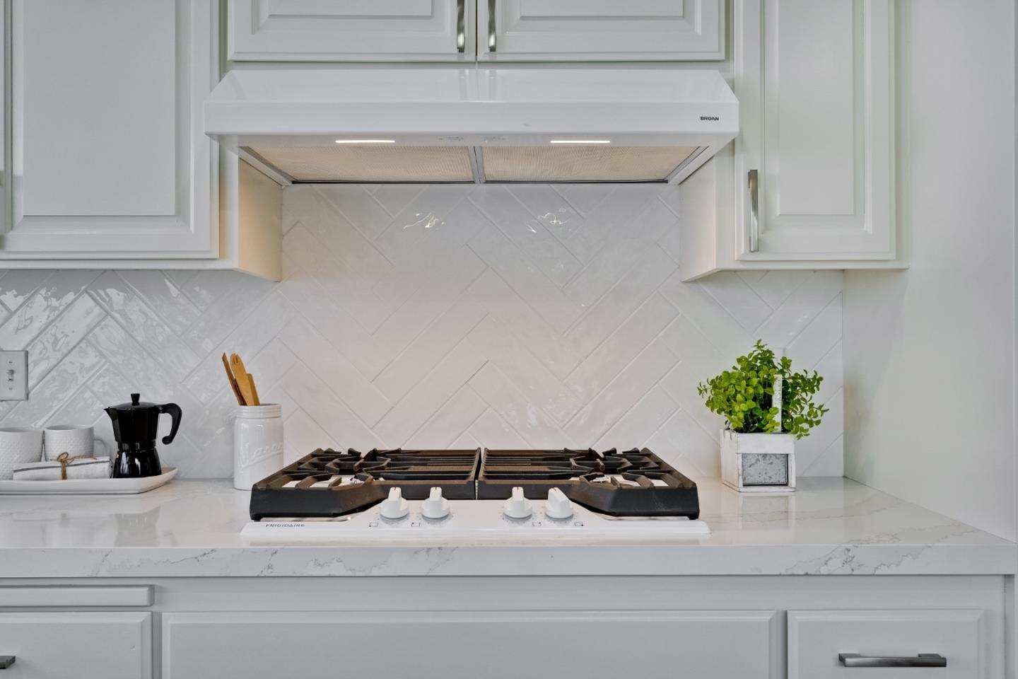 Detail Gallery Image 19 of 62 For 532 Cashmere Ct, Sunnyvale,  CA 94087 - 3 Beds | 2 Baths