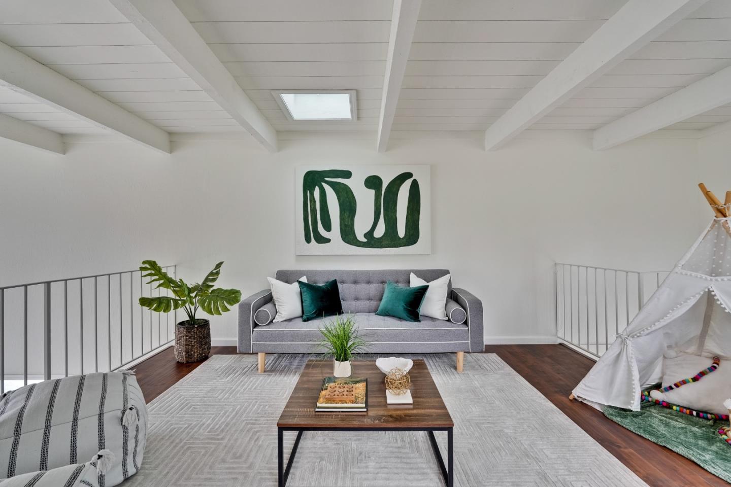 Detail Gallery Image 23 of 62 For 532 Cashmere Ct, Sunnyvale,  CA 94087 - 3 Beds | 2 Baths