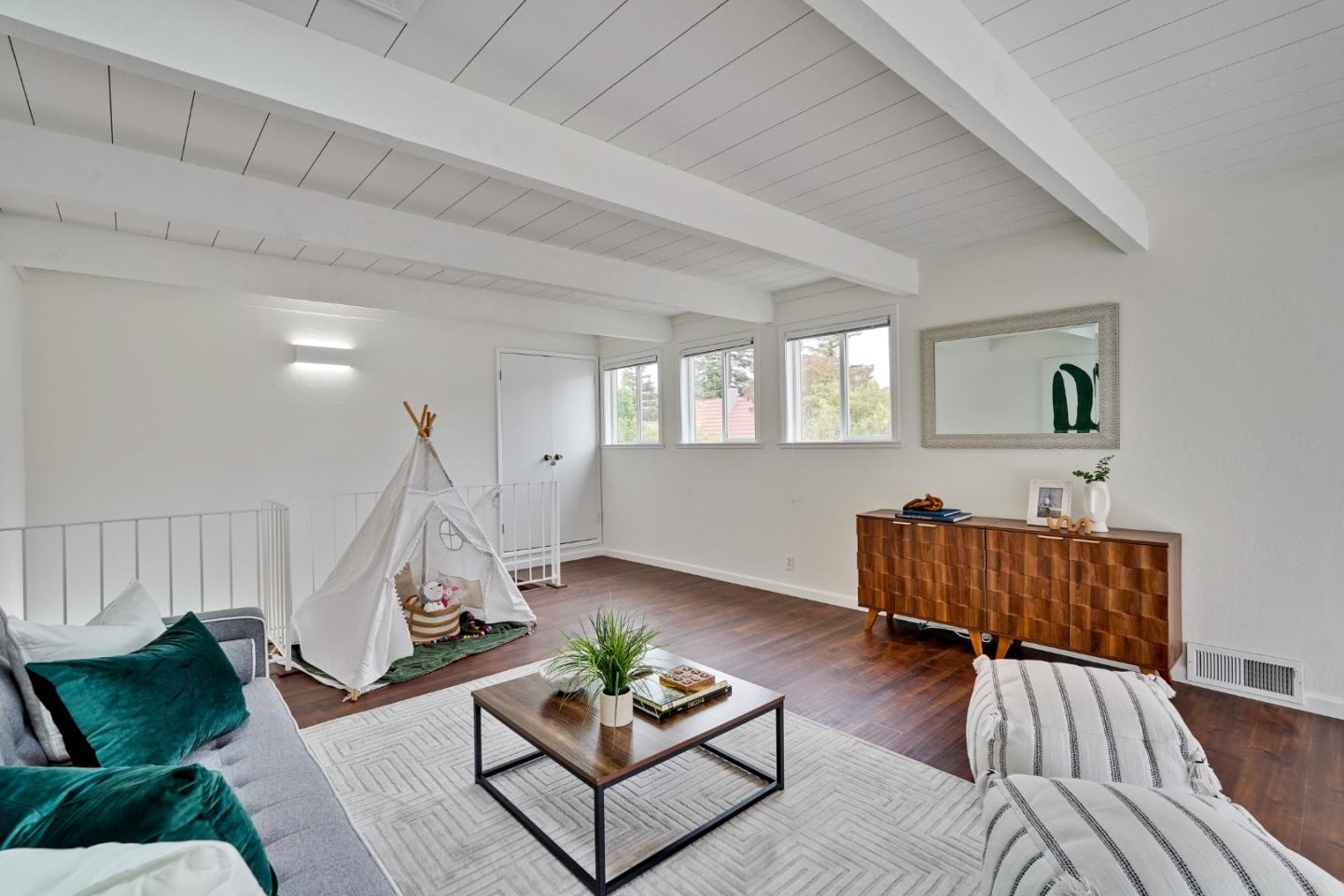 Detail Gallery Image 25 of 62 For 532 Cashmere Ct, Sunnyvale,  CA 94087 - 3 Beds | 2 Baths