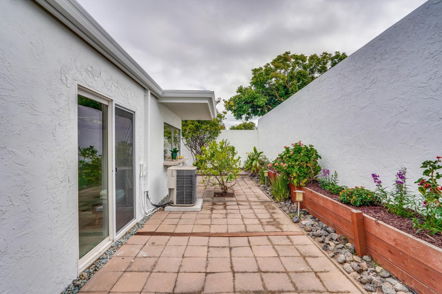 Detail Gallery Image 52 of 62 For 532 Cashmere Ct, Sunnyvale,  CA 94087 - 3 Beds | 2 Baths