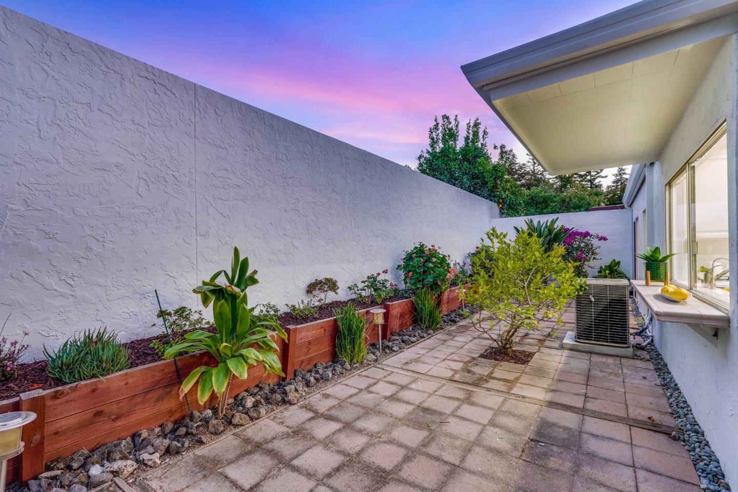 Detail Gallery Image 56 of 62 For 532 Cashmere Ct, Sunnyvale,  CA 94087 - 3 Beds | 2 Baths