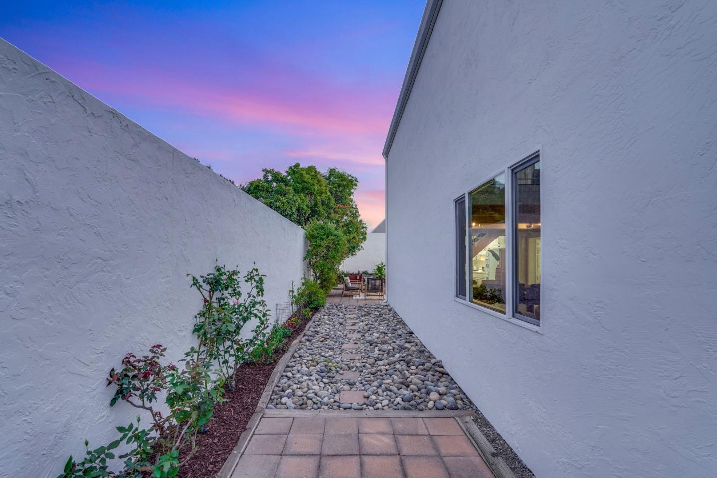 Detail Gallery Image 61 of 62 For 532 Cashmere Ct, Sunnyvale,  CA 94087 - 3 Beds | 2 Baths