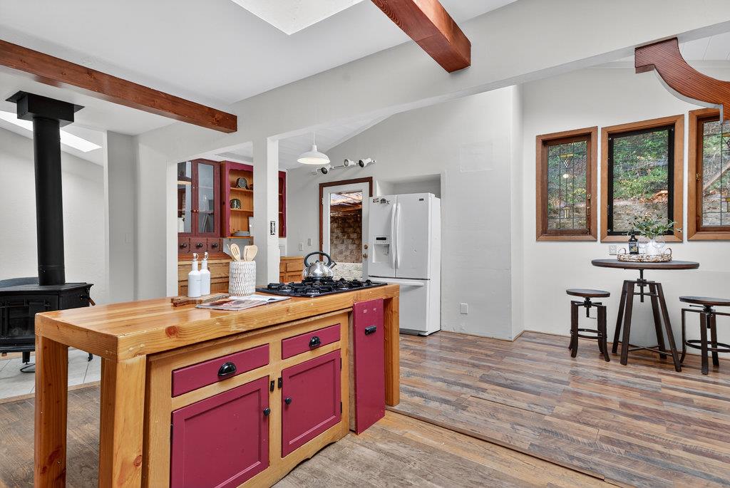 Detail Gallery Image 15 of 72 For 530 Flume Rd, Aptos,  CA 95003 - 3 Beds | 2/1 Baths