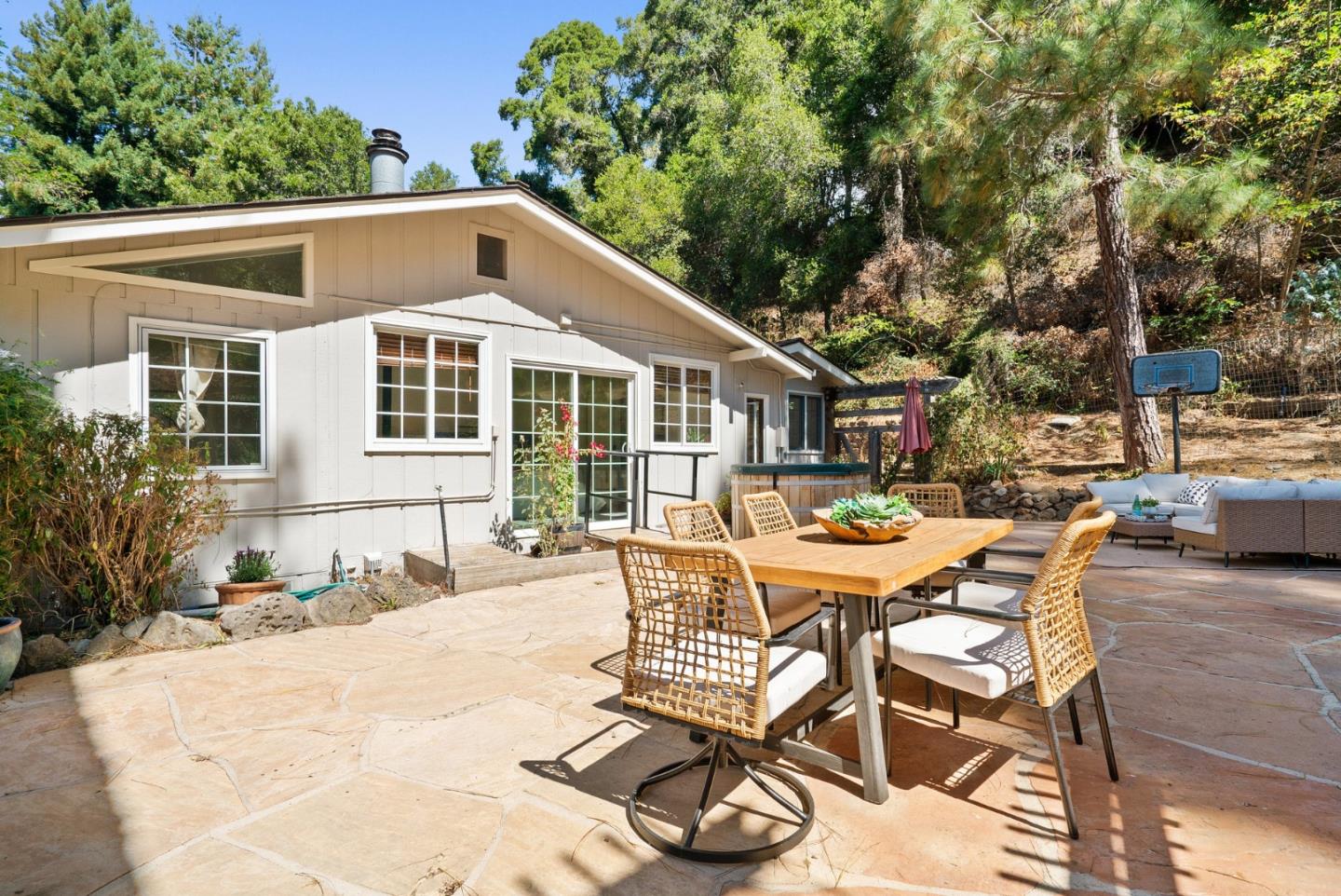 Detail Gallery Image 54 of 72 For 530 Flume Rd, Aptos,  CA 95003 - 3 Beds | 2/1 Baths
