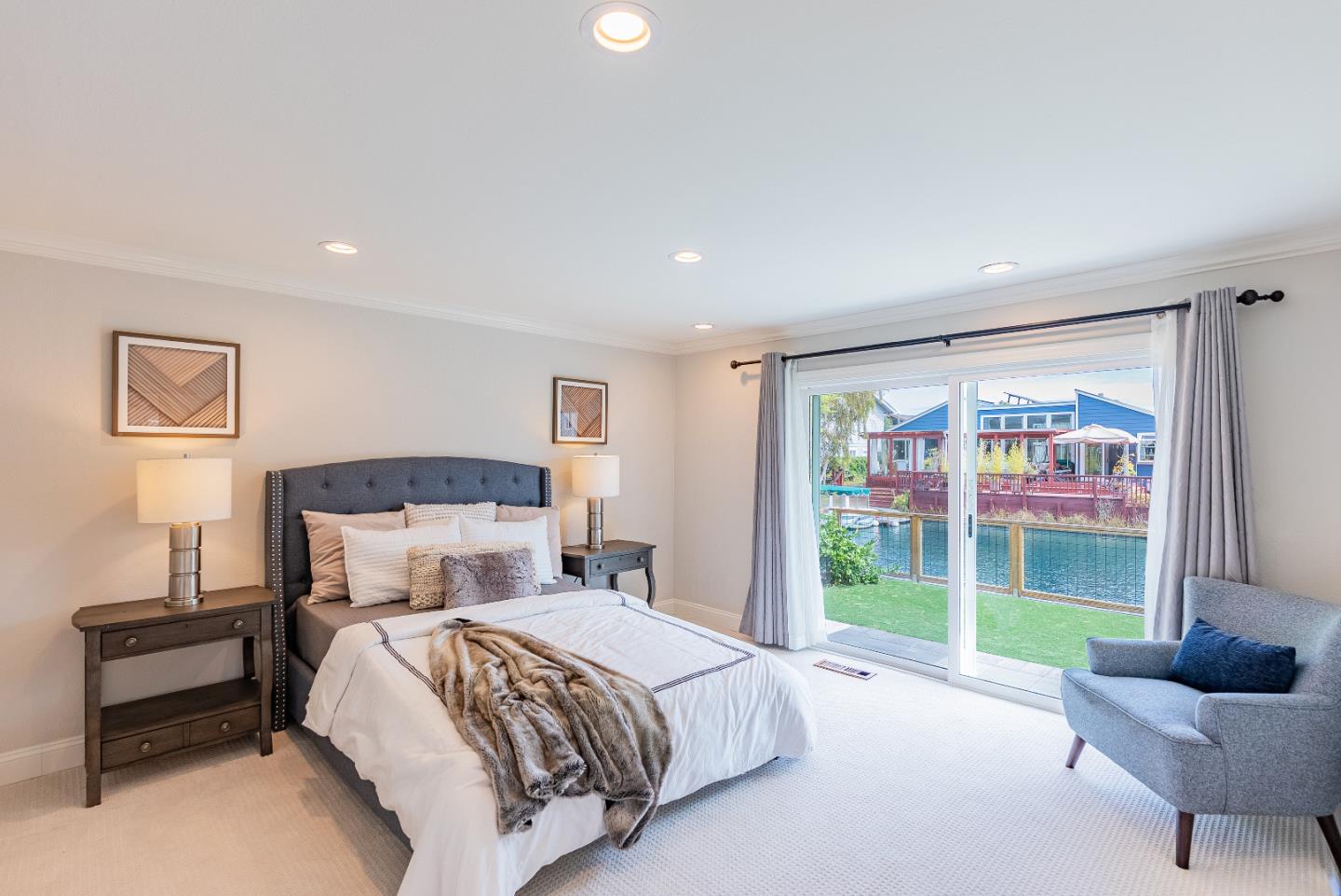 Detail Gallery Image 12 of 46 For 370 Sailfish Isle, Foster City,  CA 94404 - 4 Beds | 3 Baths