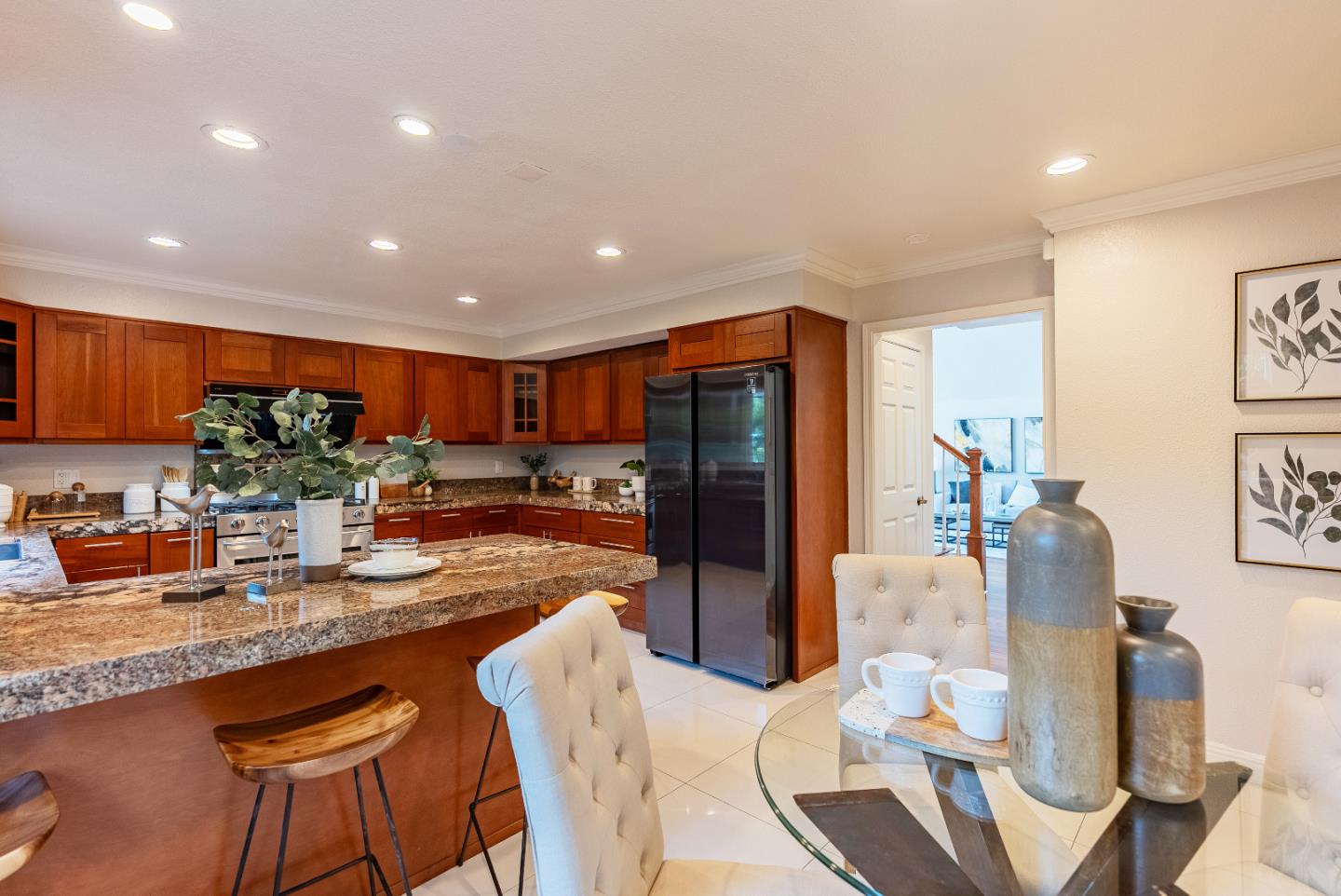Detail Gallery Image 18 of 46 For 370 Sailfish Isle, Foster City,  CA 94404 - 4 Beds | 3 Baths