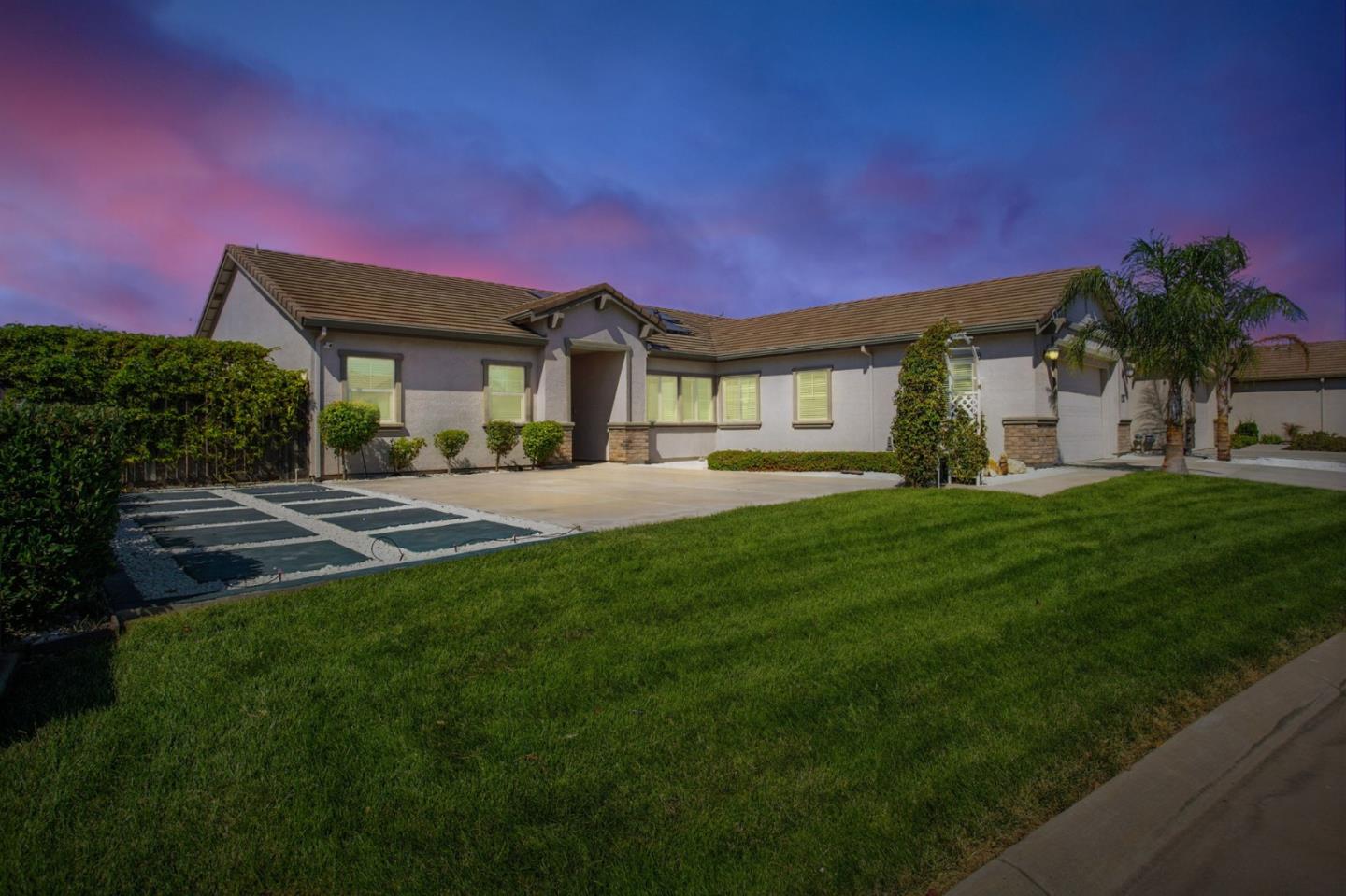 Detail Gallery Image 14 of 46 For 2061 Doncaster Ct, Olivehurst,  CA 95961 - 3 Beds | 2 Baths