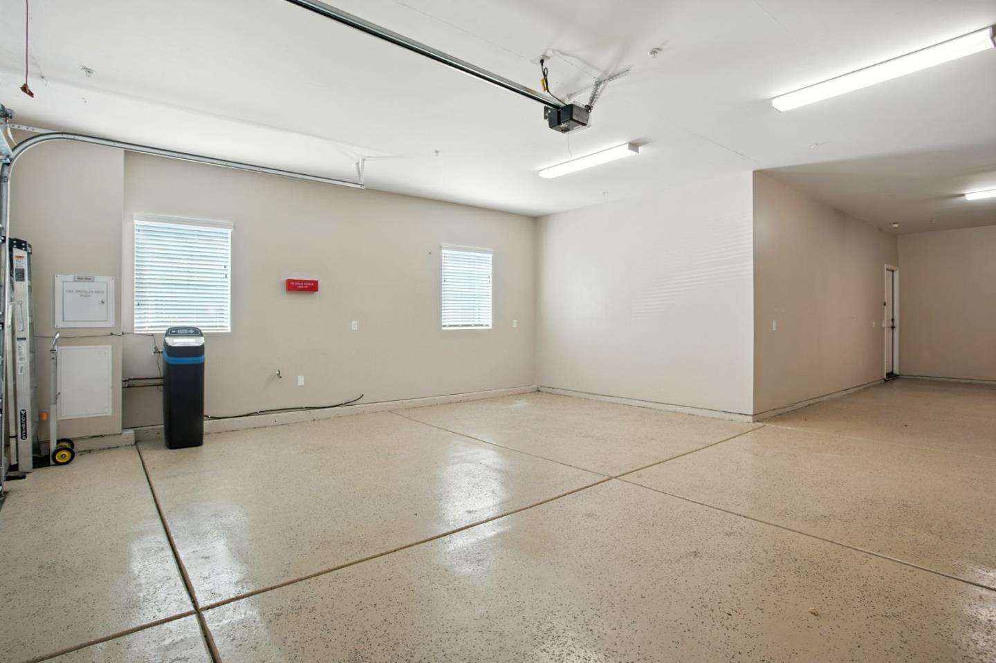 Detail Gallery Image 41 of 46 For 2061 Doncaster Ct, Olivehurst,  CA 95961 - 3 Beds | 2 Baths