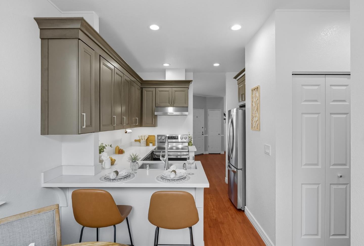 Detail Gallery Image 13 of 45 For 75 S 24th St, San Jose,  CA 95116 - 3 Beds | 2/1 Baths
