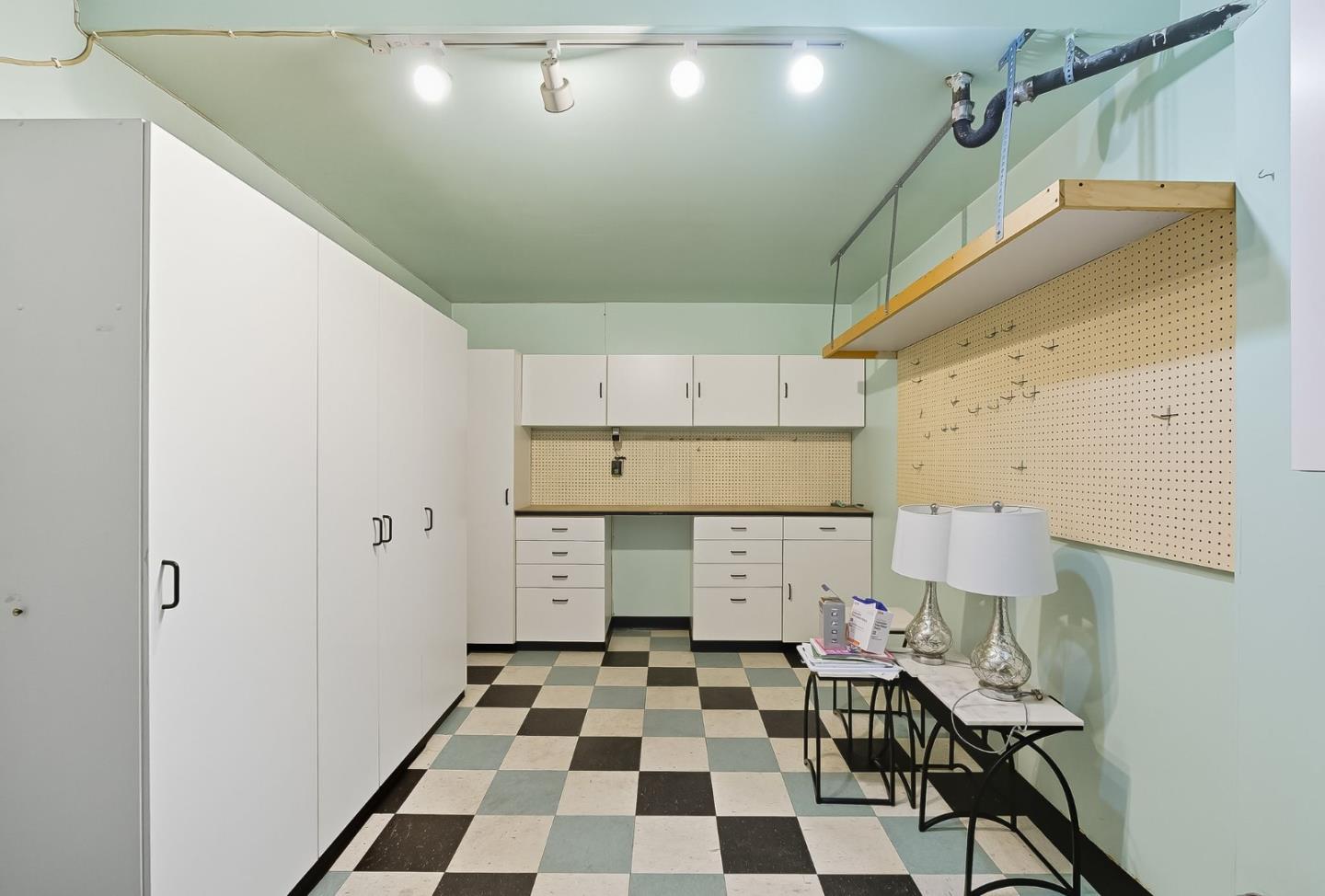 Detail Gallery Image 20 of 45 For 75 S 24th St, San Jose,  CA 95116 - 3 Beds | 2/1 Baths