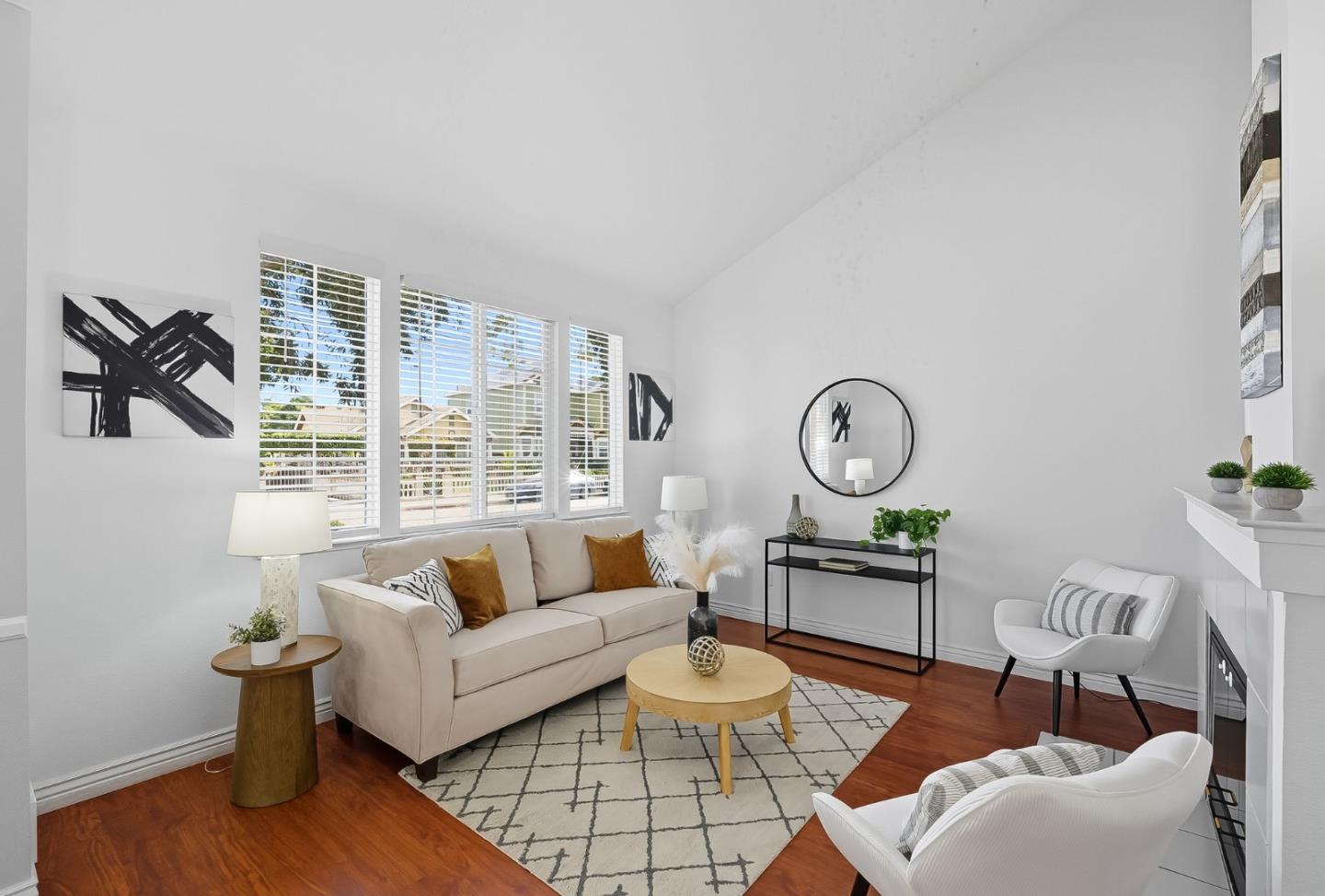 Detail Gallery Image 9 of 45 For 75 S 24th St, San Jose,  CA 95116 - 3 Beds | 2/1 Baths