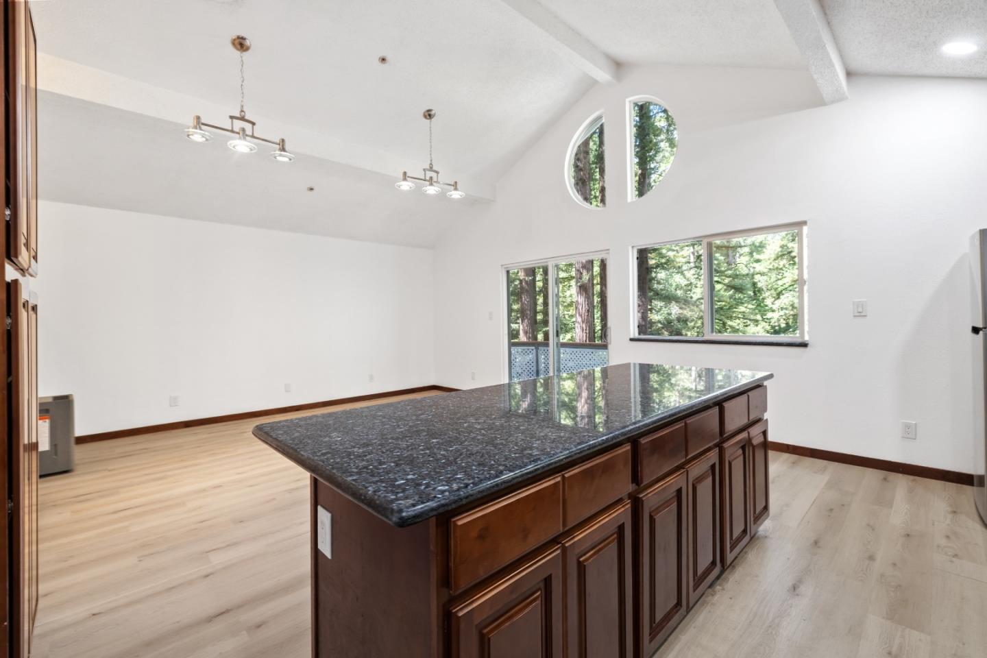 Detail Gallery Image 10 of 25 For 359 Redwood Rd, Felton,  CA 95018 - 1 Beds | 1 Baths
