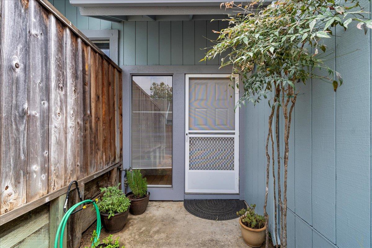Detail Gallery Image 4 of 29 For 2832 Casa De Vida Dr, Aptos,  CA 95003 - 2 Beds | 1/1 Baths