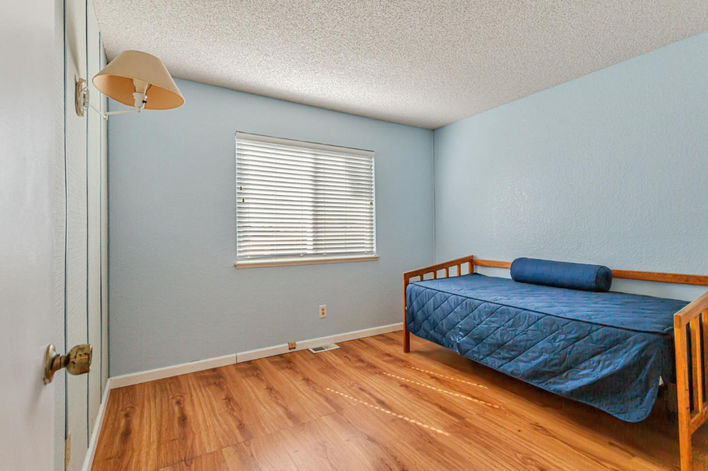 Detail Gallery Image 11 of 22 For 290 Riverview Dr, Vallejo,  CA 94589 - 3 Beds | 2 Baths