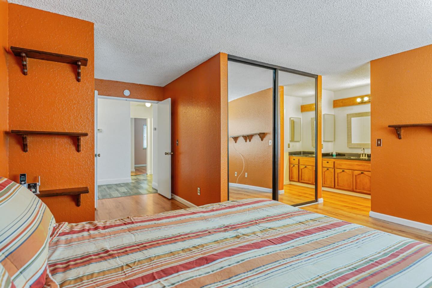 Detail Gallery Image 13 of 22 For 290 Riverview Dr, Vallejo,  CA 94589 - 3 Beds | 2 Baths