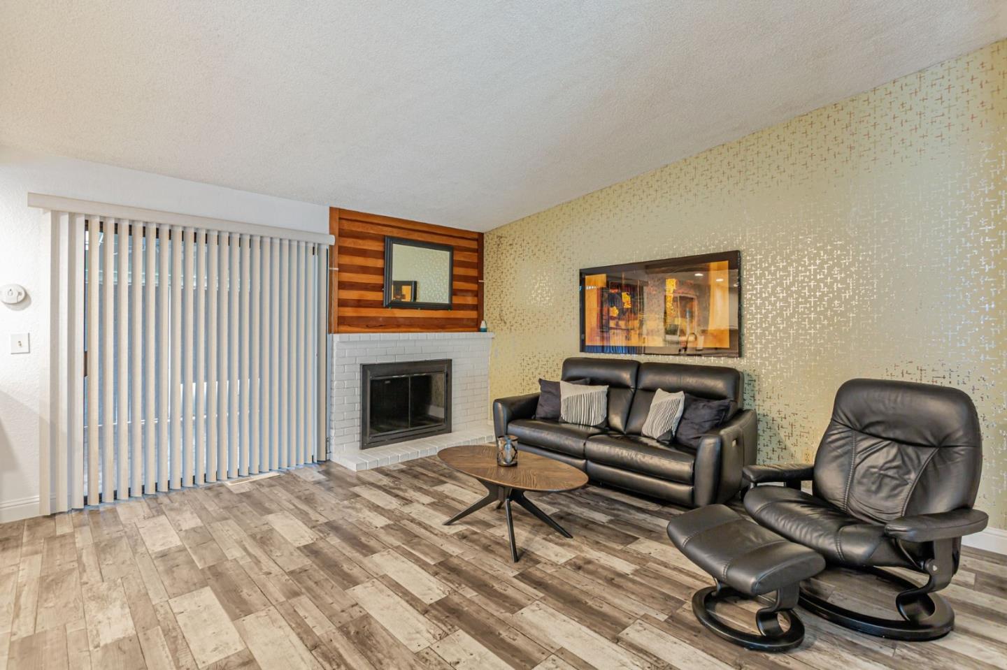 Detail Gallery Image 5 of 22 For 290 Riverview Dr, Vallejo,  CA 94589 - 3 Beds | 2 Baths