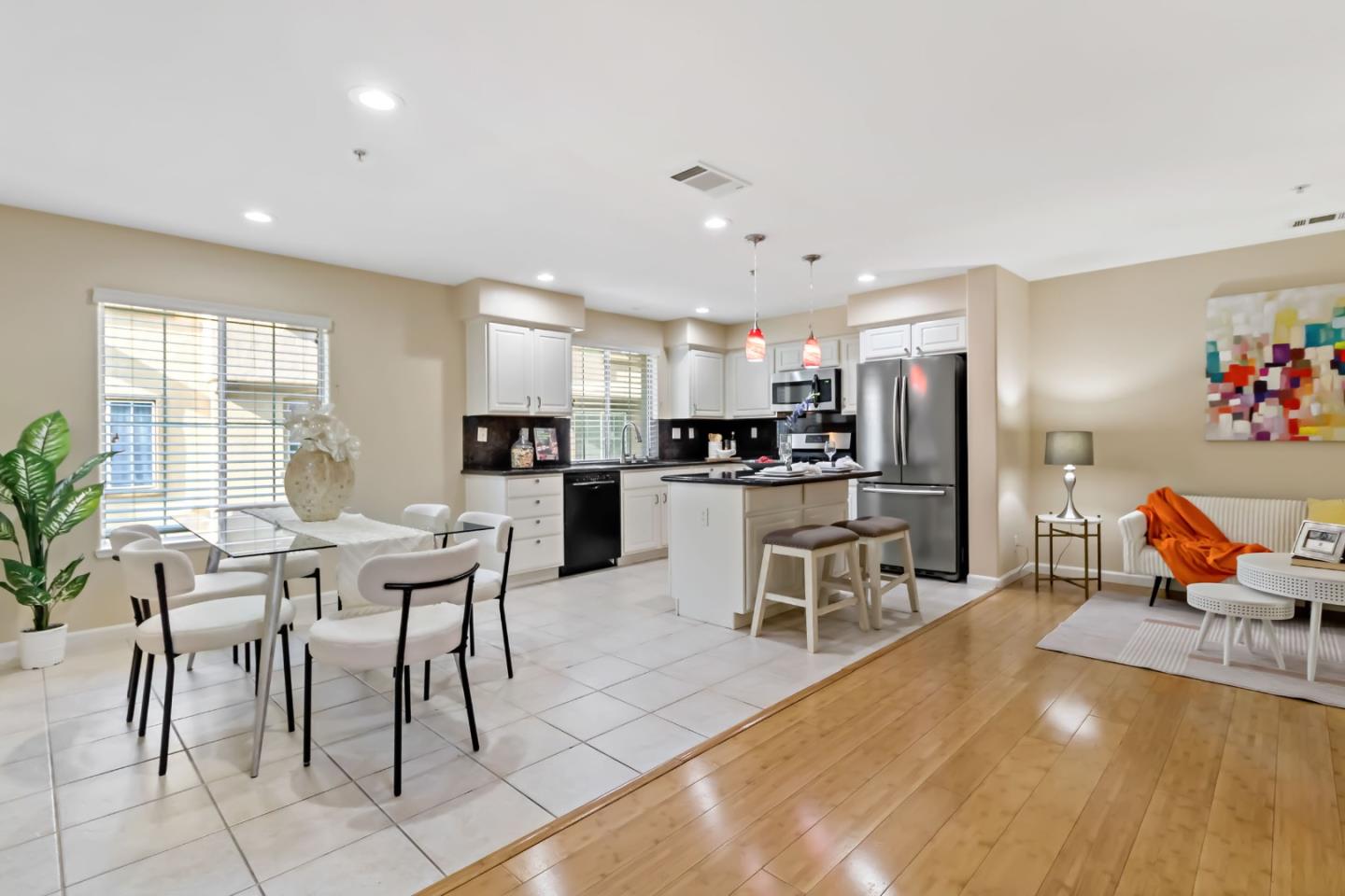 Detail Gallery Image 12 of 57 For 3114 Pinot Grigio, San Jose,  CA 95135 - 3 Beds | 2/1 Baths