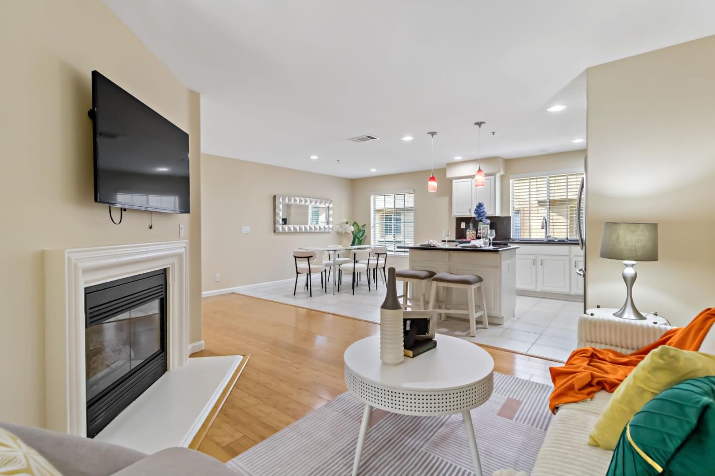Detail Gallery Image 14 of 57 For 3114 Pinot Grigio, San Jose,  CA 95135 - 3 Beds | 2/1 Baths