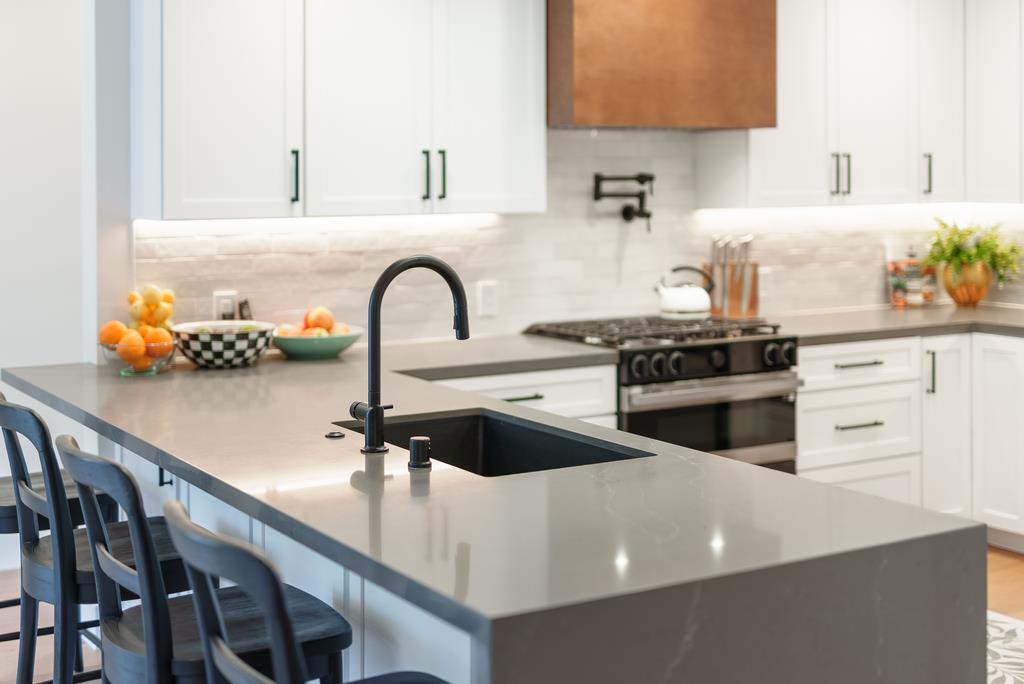 Detail Gallery Image 18 of 48 For 1310 Escalona Dr, Santa Cruz,  CA 95060 - 4 Beds | 3/1 Baths