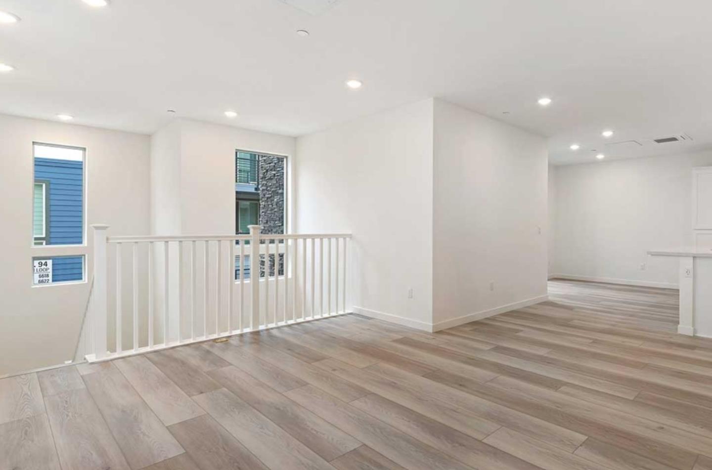 Detail Gallery Image 12 of 33 For 6681 Optimum Loop, San Jose,  CA 95119 - 3 Beds | 3 Baths