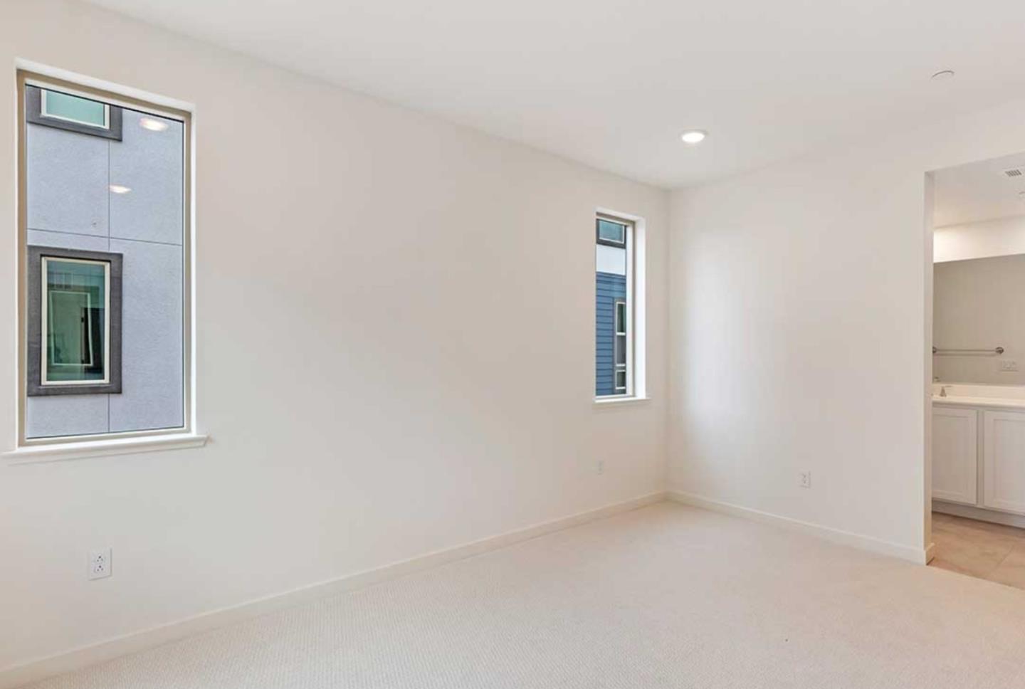 Detail Gallery Image 22 of 33 For 6681 Optimum Loop, San Jose,  CA 95119 - 3 Beds | 3 Baths