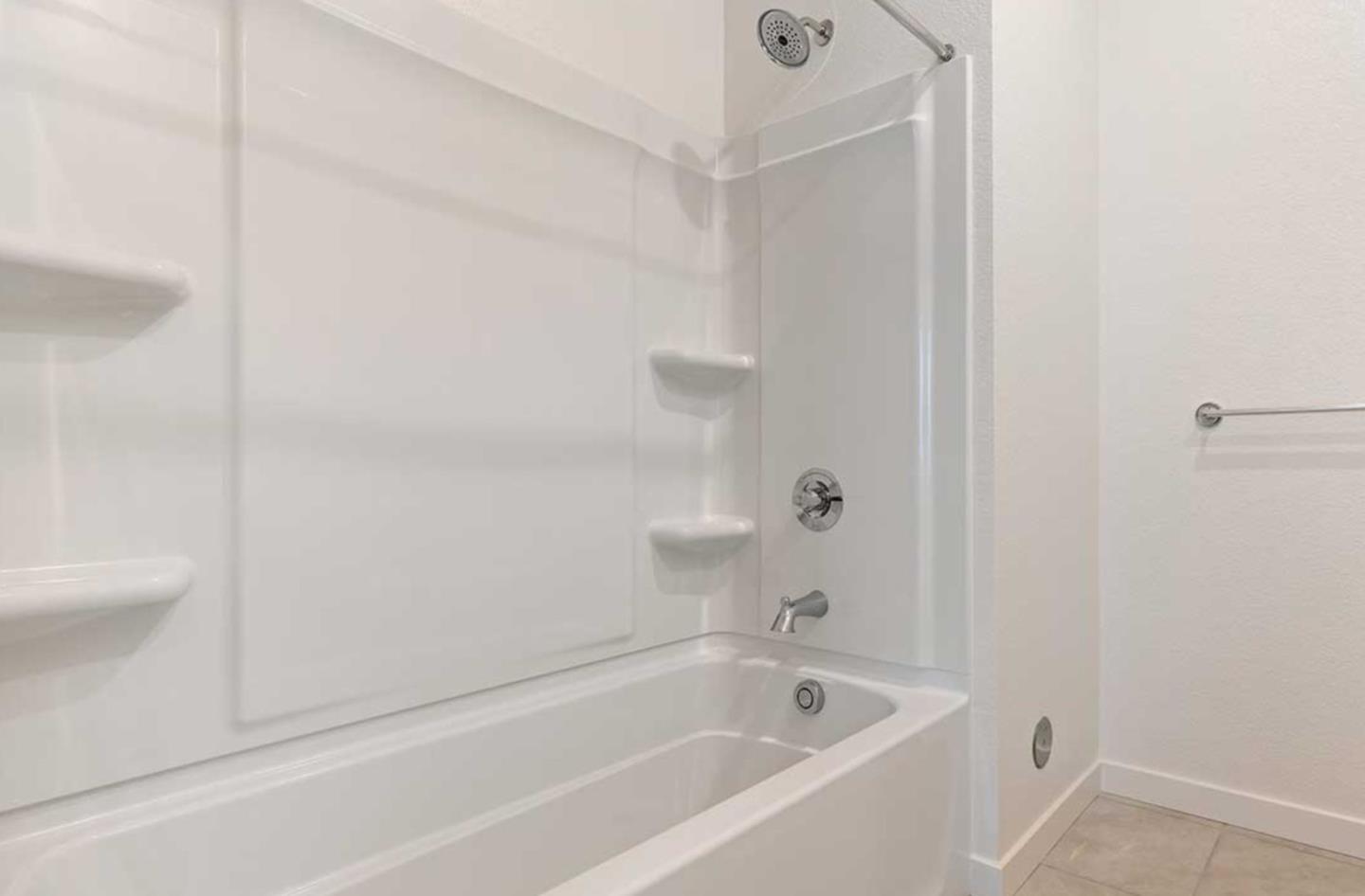 Detail Gallery Image 9 of 33 For 6681 Optimum Loop, San Jose,  CA 95119 - 3 Beds | 3 Baths