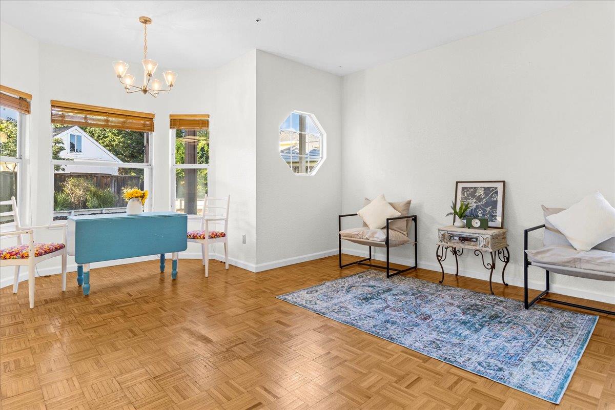Detail Gallery Image 14 of 34 For 18 Suffield Cir, Salinas,  CA 93906 - 4 Beds | 2/1 Baths