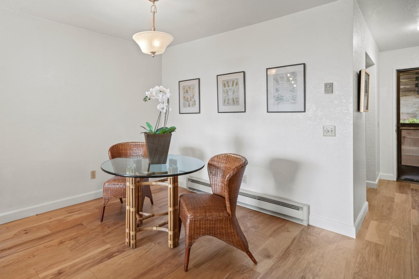 Detail Gallery Image 11 of 29 For 250 Forest Ridge Rd #45,  Monterey,  CA 93940 - 2 Beds | 1 Baths