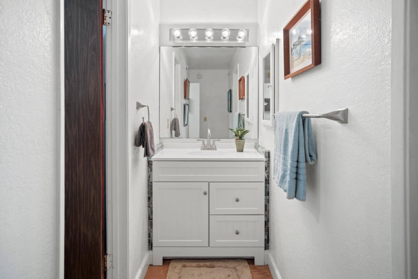 Detail Gallery Image 19 of 29 For 250 Forest Ridge Rd #45,  Monterey,  CA 93940 - 2 Beds | 1 Baths