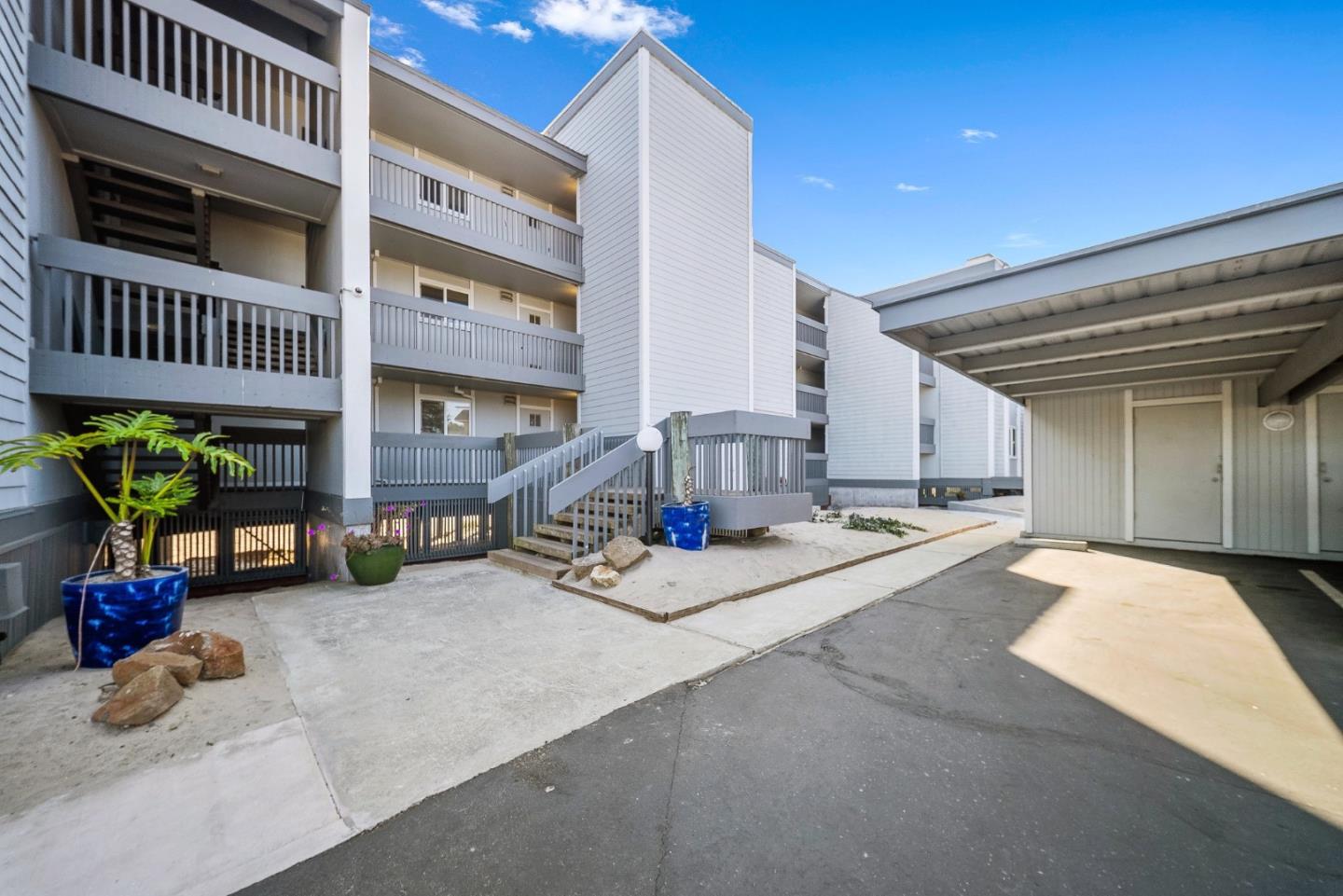 Detail Gallery Image 33 of 38 For 22130 E Cliff Dr 2a,  Santa Cruz,  CA 95062 - 2 Beds | 2 Baths