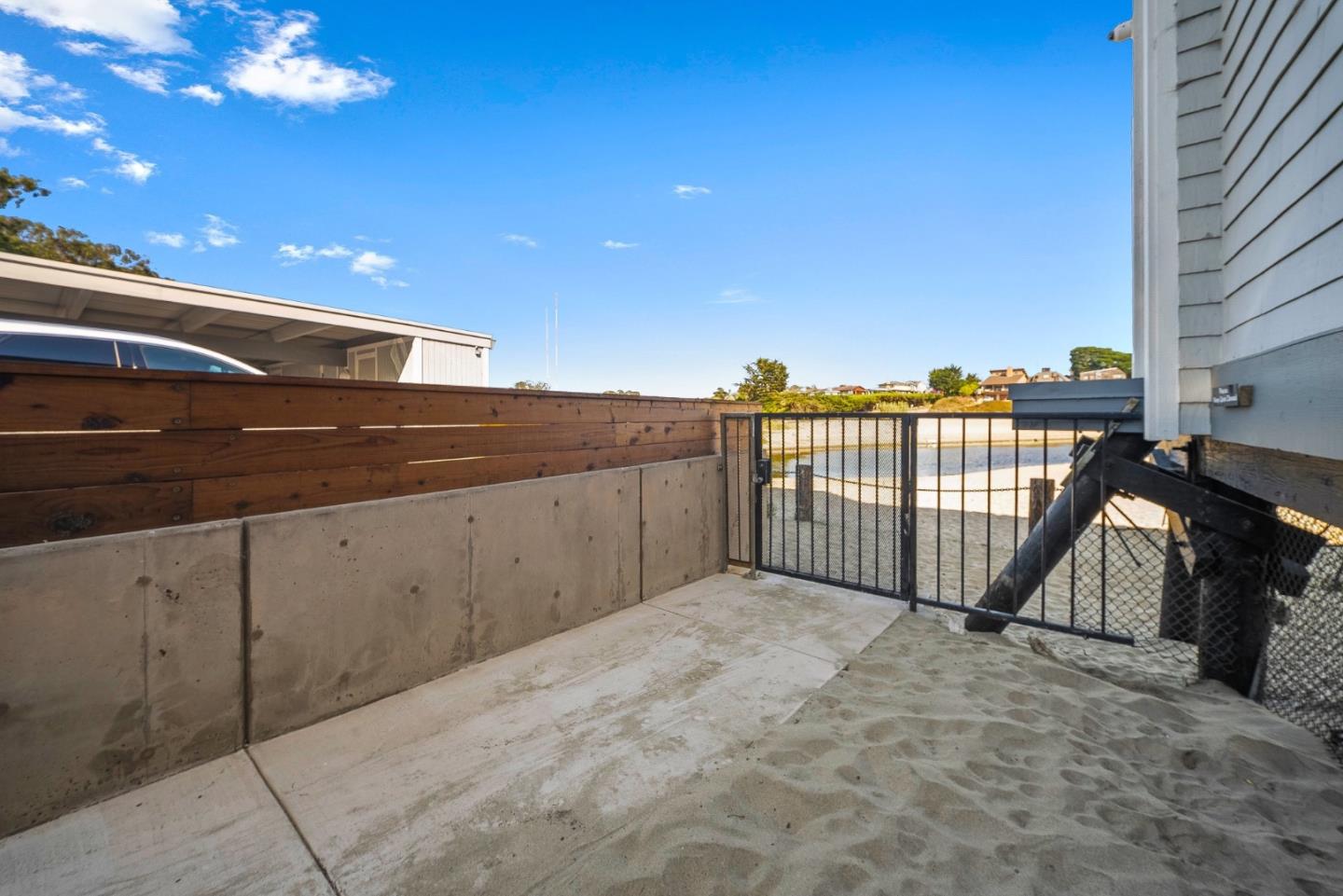 Detail Gallery Image 37 of 38 For 22130 E Cliff Dr 2a,  Santa Cruz,  CA 95062 - 2 Beds | 2 Baths