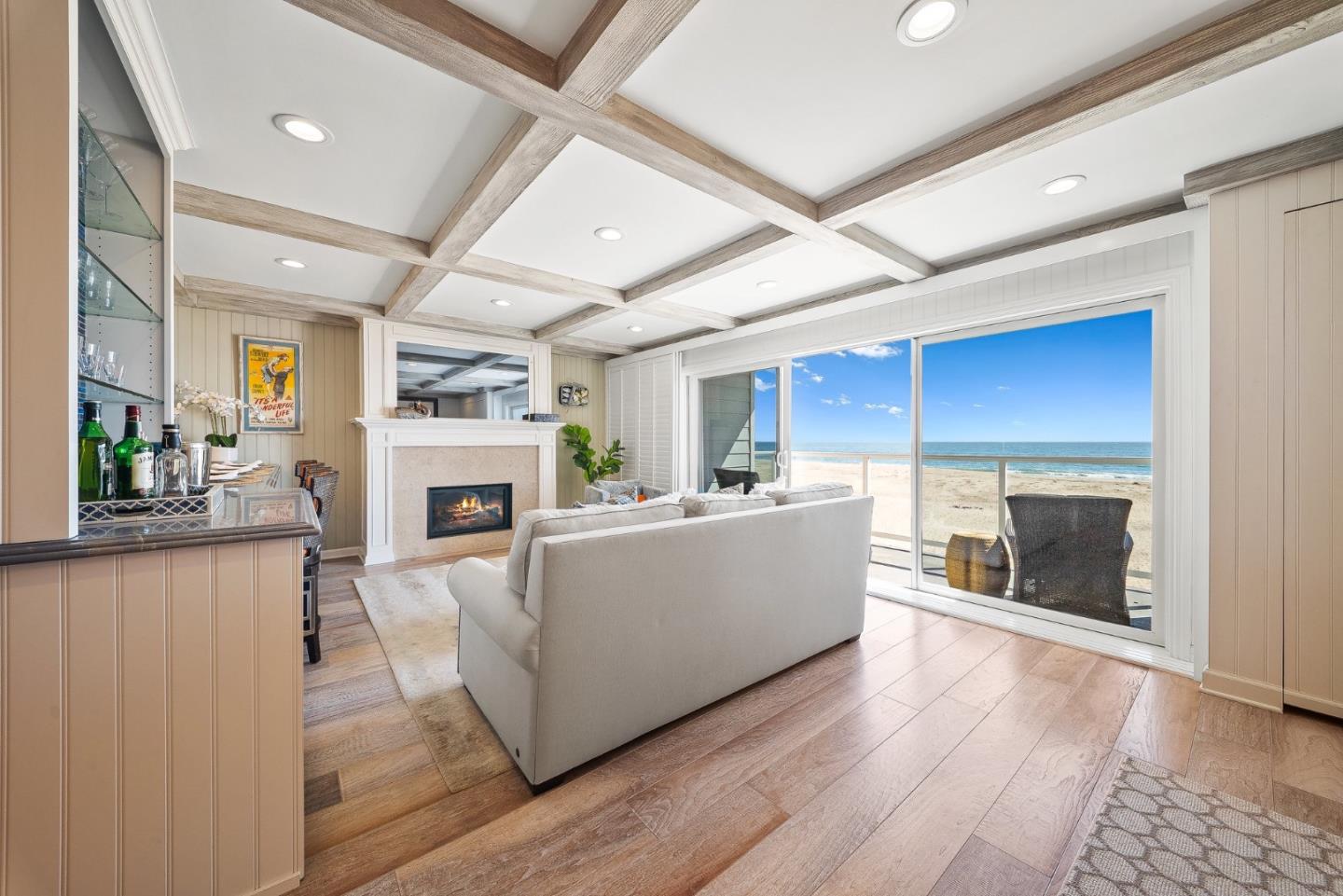 Detail Gallery Image 4 of 38 For 22130 E Cliff Dr 2a,  Santa Cruz,  CA 95062 - 2 Beds | 2 Baths