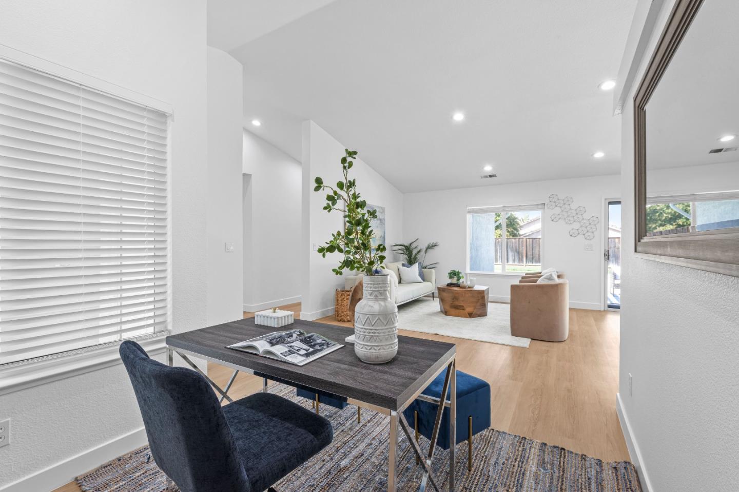 Detail Gallery Image 17 of 66 For 783 Mantelli Dr, Gilroy,  CA 95020 - 4 Beds | 2 Baths