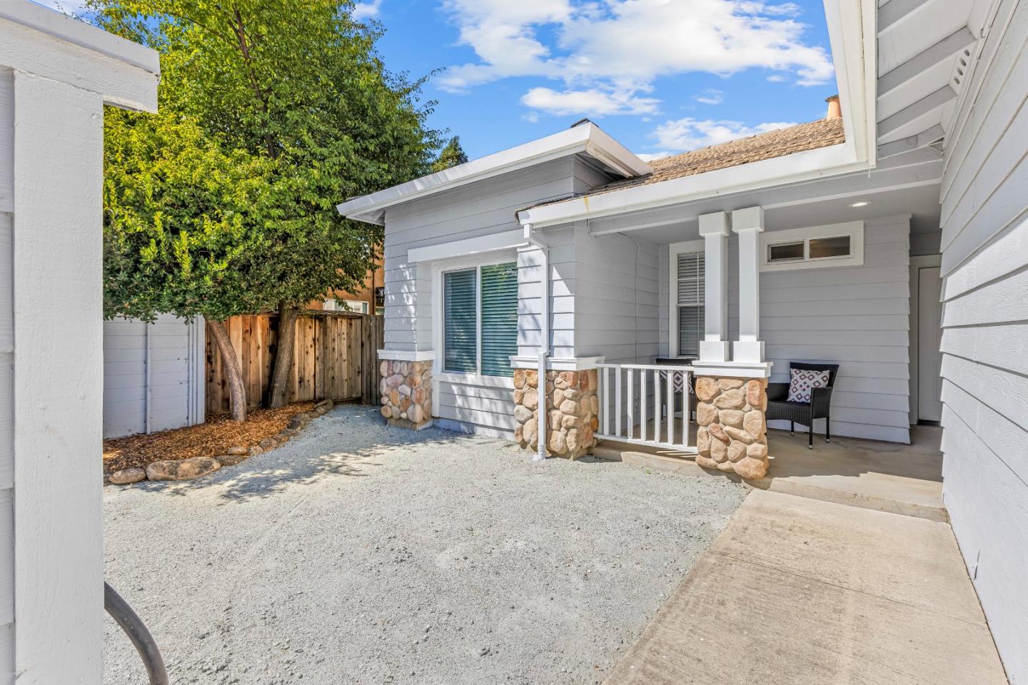 Detail Gallery Image 5 of 66 For 783 Mantelli Dr, Gilroy,  CA 95020 - 4 Beds | 2 Baths