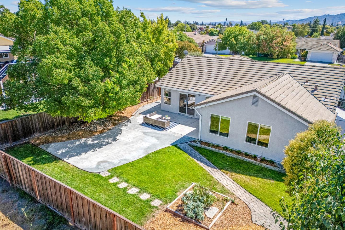 Detail Gallery Image 58 of 66 For 783 Mantelli Dr, Gilroy,  CA 95020 - 4 Beds | 2 Baths