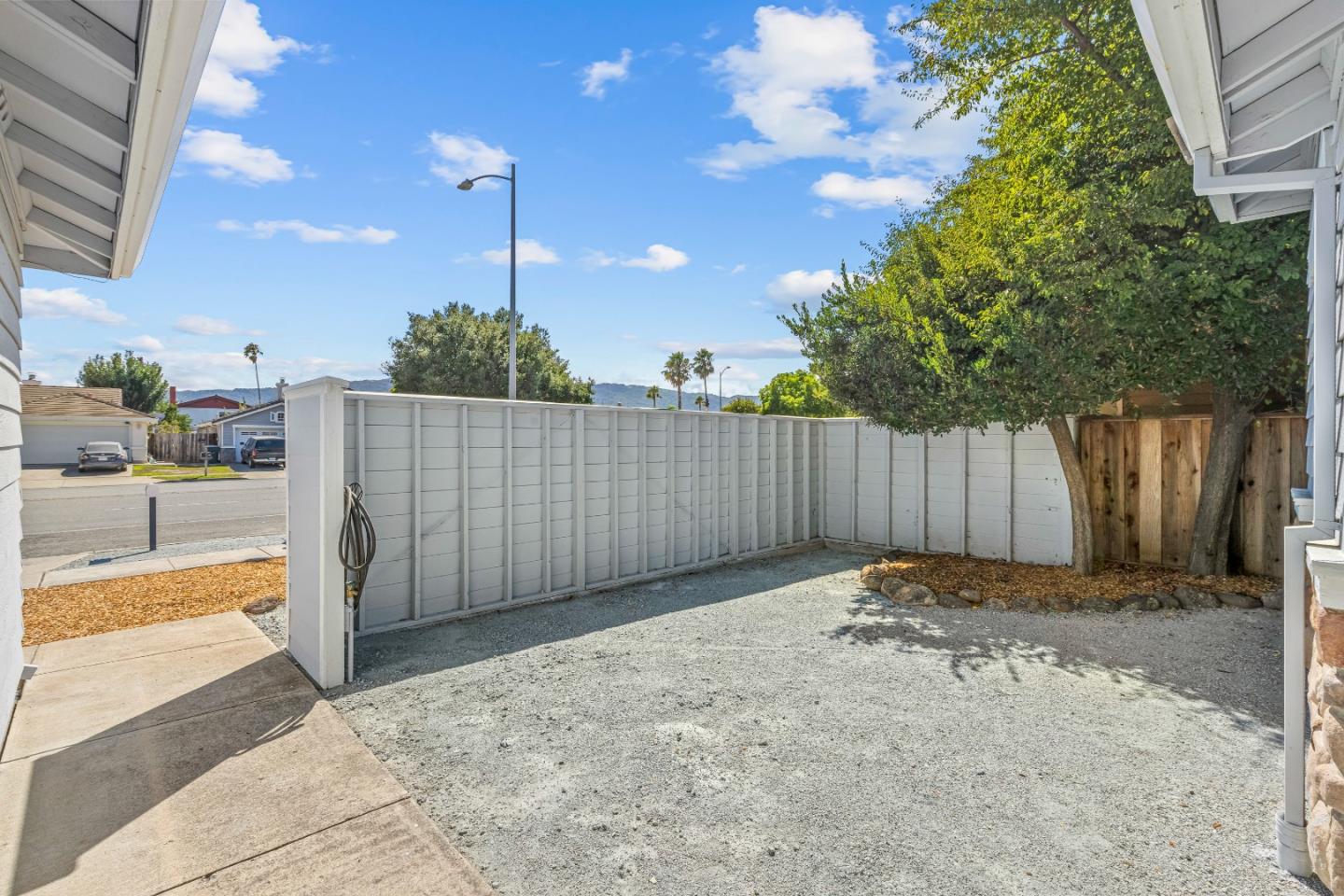 Detail Gallery Image 9 of 66 For 783 Mantelli Dr, Gilroy,  CA 95020 - 4 Beds | 2 Baths