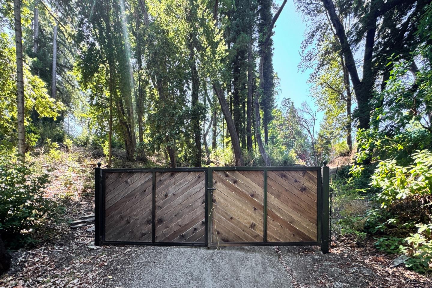 Detail Gallery Image 3 of 15 For 1200 Roberts Rd, Ben Lomond,  CA 95005 - – Beds | – Baths