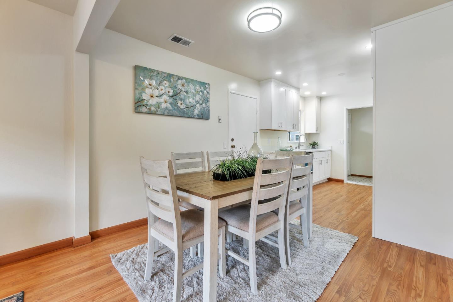 Detail Gallery Image 13 of 31 For 2861 Cottonwood Dr, San Bruno,  CA 94066 - 3 Beds | 2 Baths