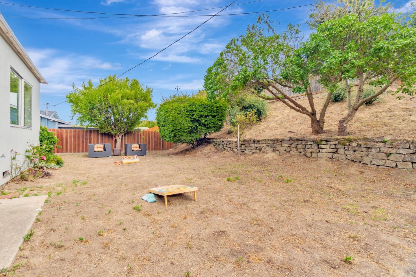 Detail Gallery Image 28 of 31 For 2861 Cottonwood Dr, San Bruno,  CA 94066 - 3 Beds | 2 Baths