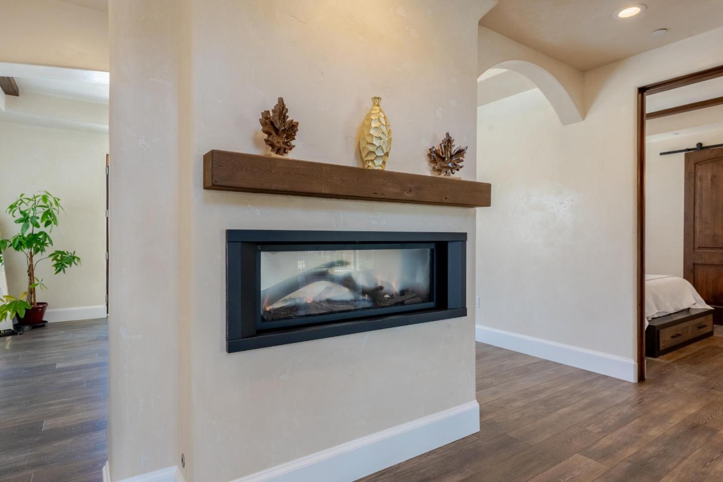 Detail Gallery Image 15 of 93 For 8440 Lovers Ln, Hollister,  CA 95023 - 4 Beds | 6/1 Baths