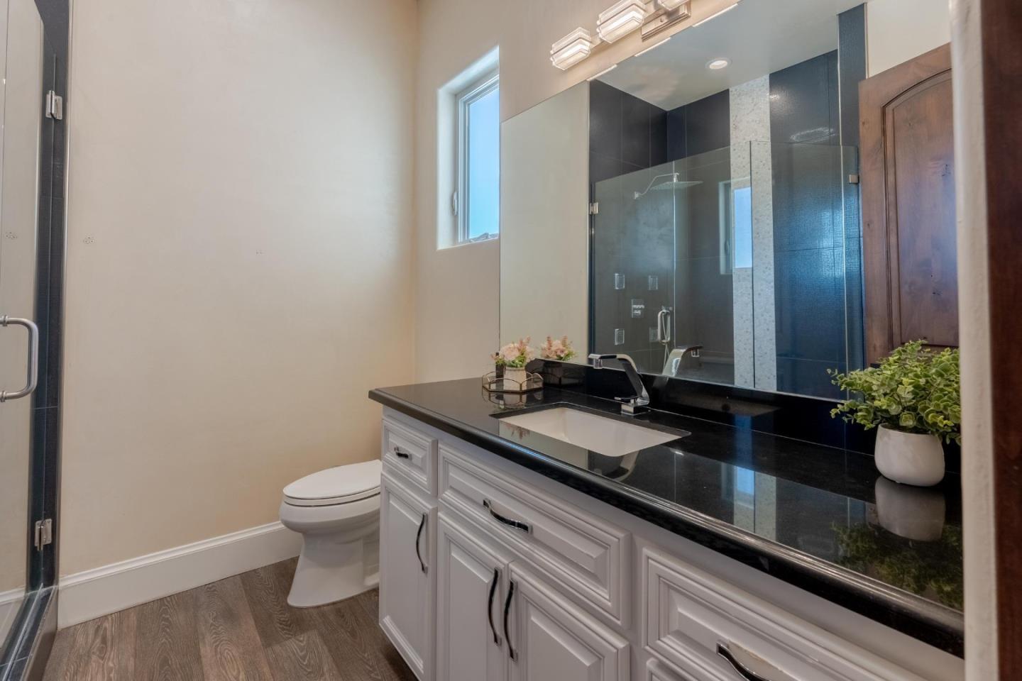 Detail Gallery Image 26 of 93 For 8440 Lovers Ln, Hollister,  CA 95023 - 4 Beds | 6/1 Baths