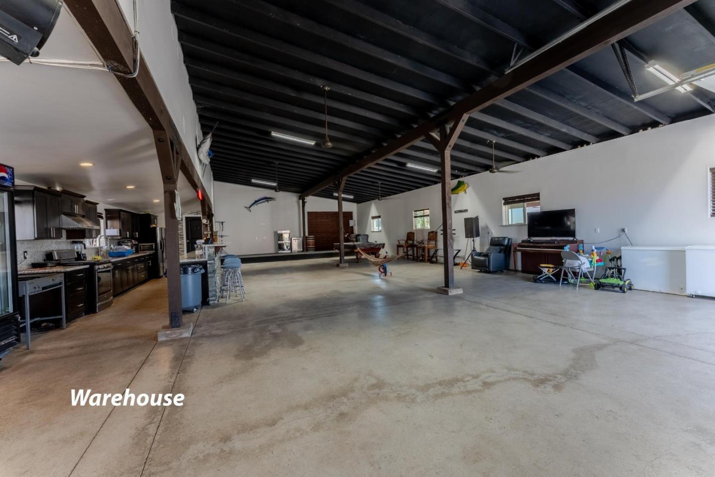 Detail Gallery Image 53 of 93 For 8440 Lovers Ln, Hollister,  CA 95023 - 4 Beds | 6/1 Baths