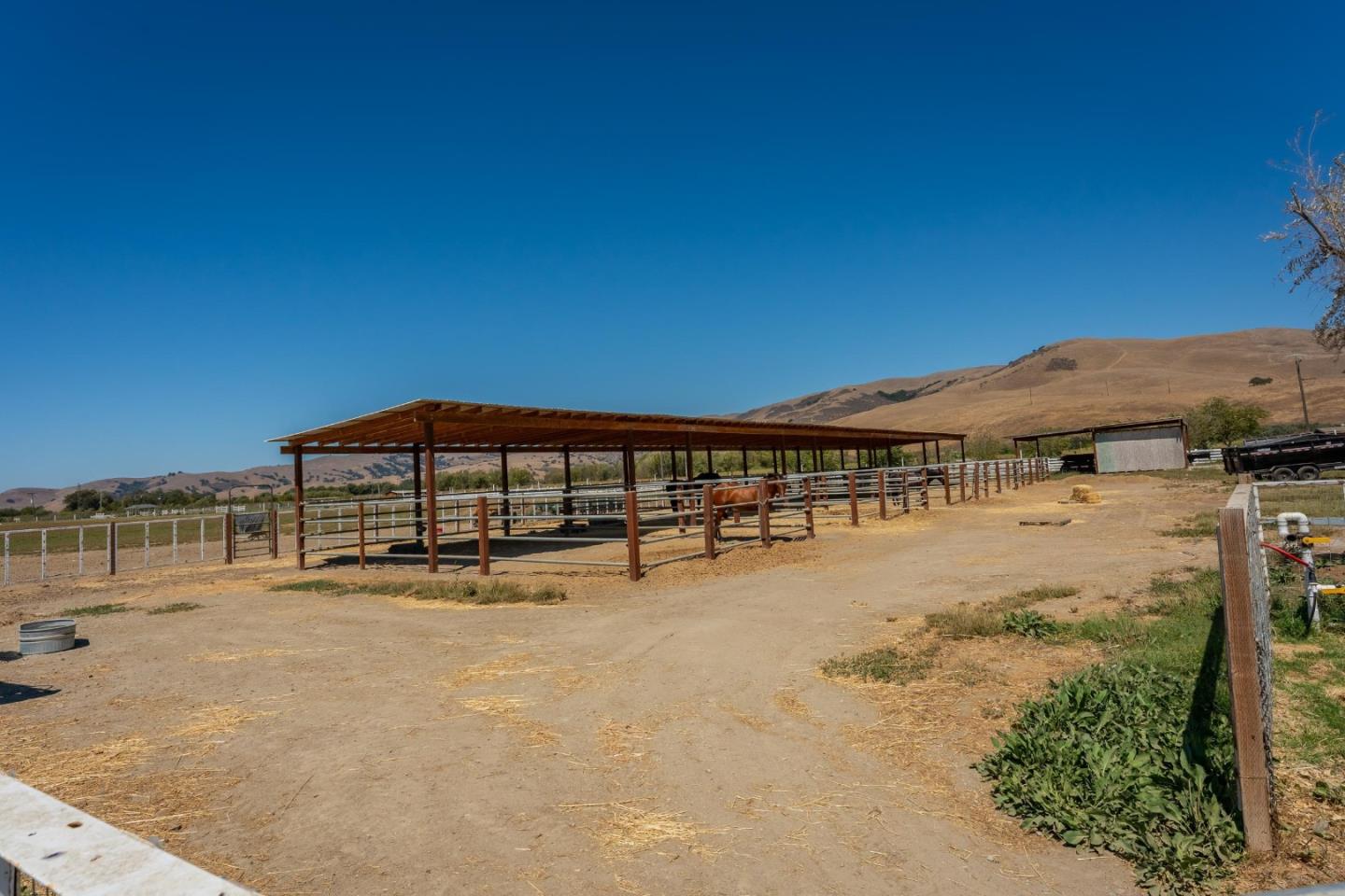 Detail Gallery Image 66 of 93 For 8440 Lovers Ln, Hollister,  CA 95023 - 4 Beds | 6/1 Baths
