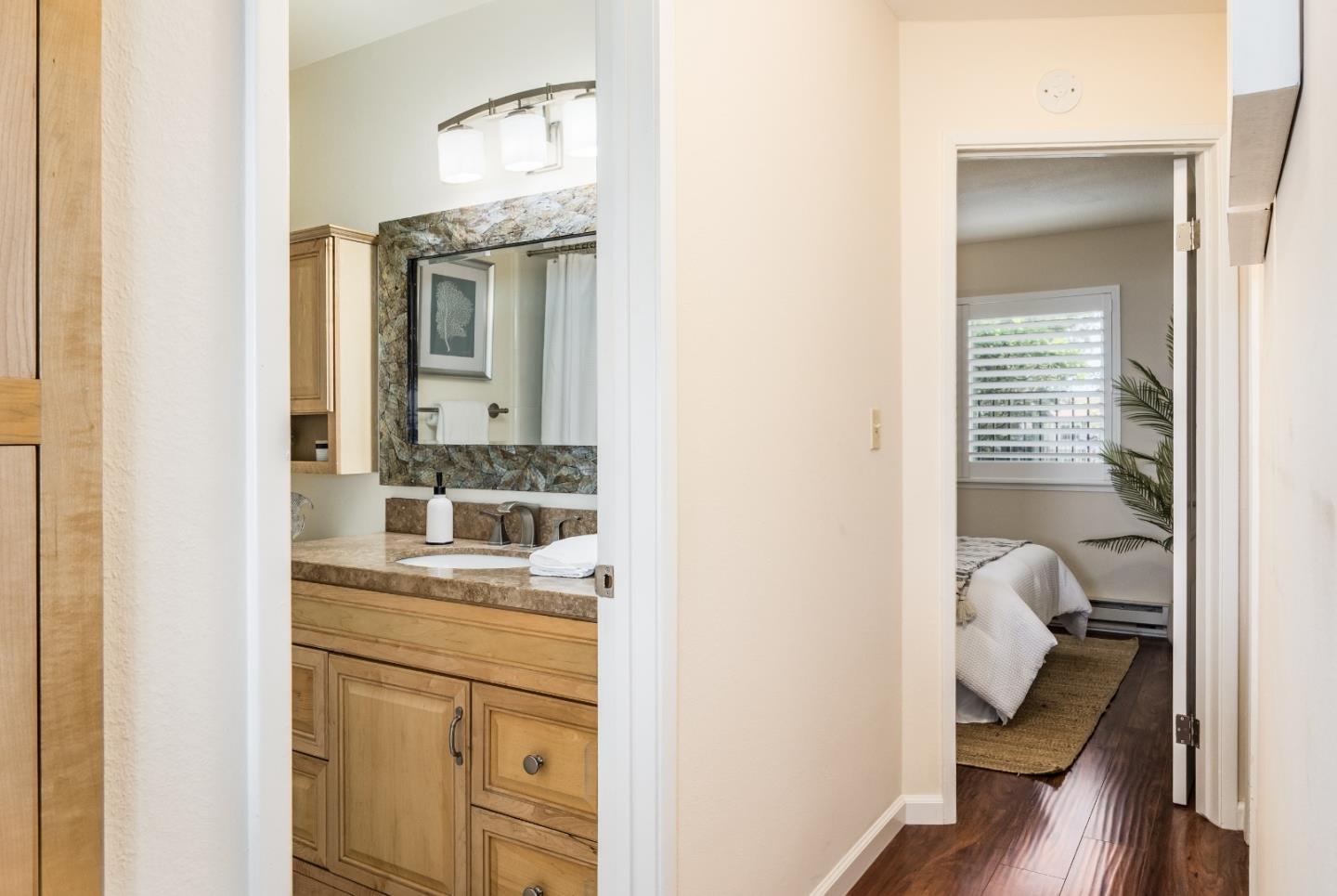 Detail Gallery Image 14 of 33 For 825 Balboa Ave #104,  Capitola,  CA 95010 - 2 Beds | 1/1 Baths