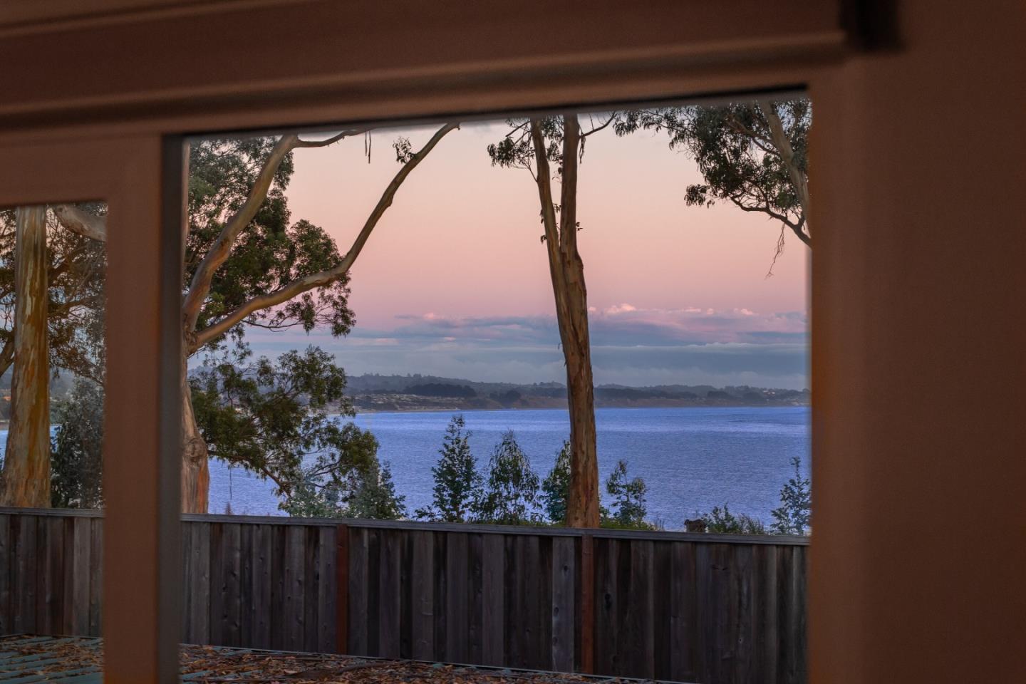 Detail Gallery Image 27 of 33 For 825 Balboa Ave #104,  Capitola,  CA 95010 - 2 Beds | 1/1 Baths