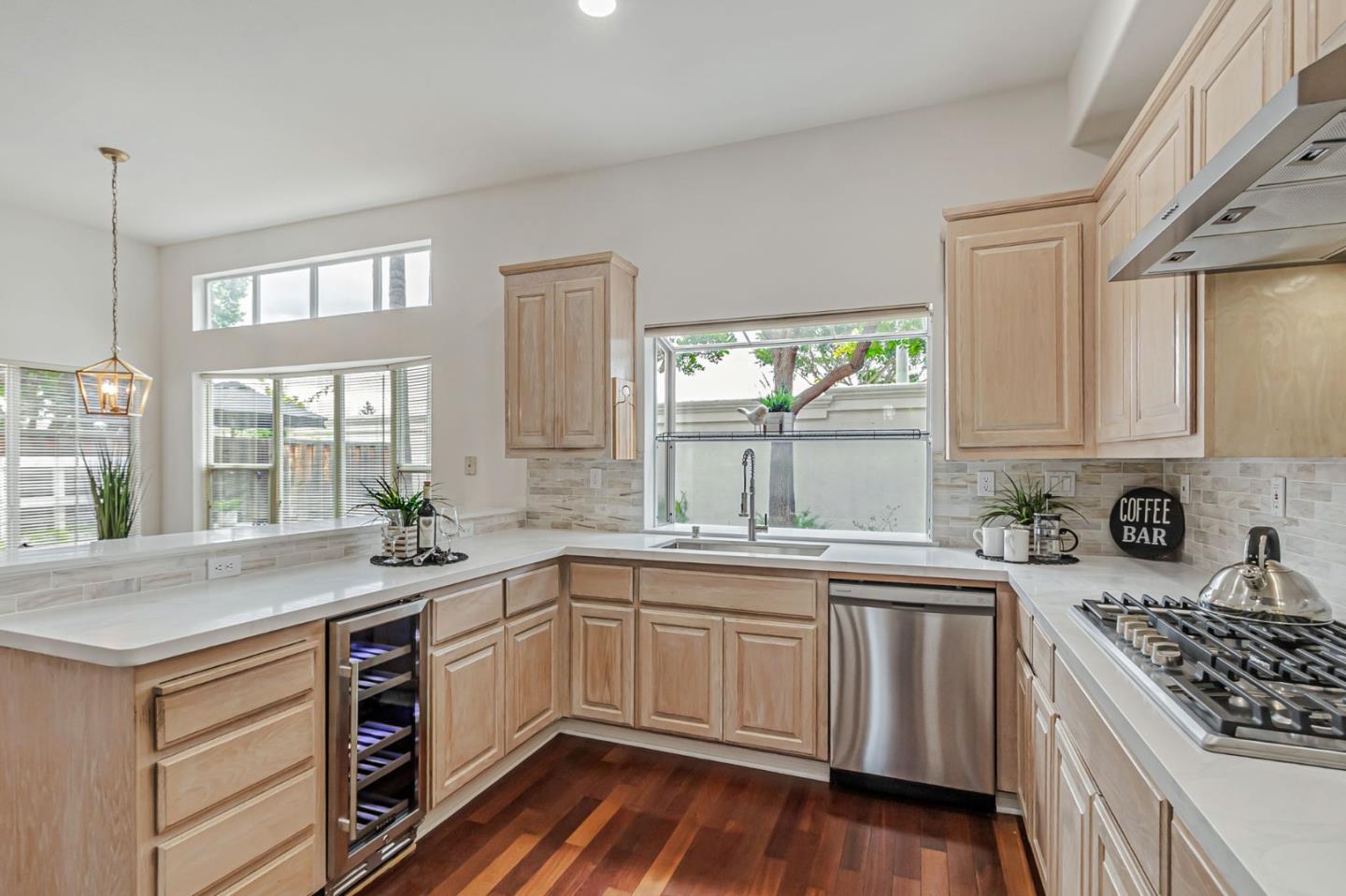 Detail Gallery Image 17 of 53 For 2122 Vizcaya Way, Campbell,  CA 95008 - 3 Beds | 2/1 Baths