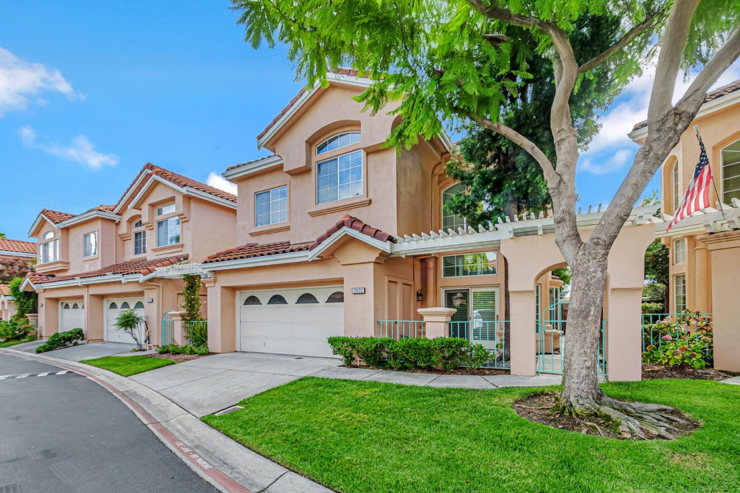 Detail Gallery Image 4 of 53 For 2122 Vizcaya Way, Campbell,  CA 95008 - 3 Beds | 2/1 Baths