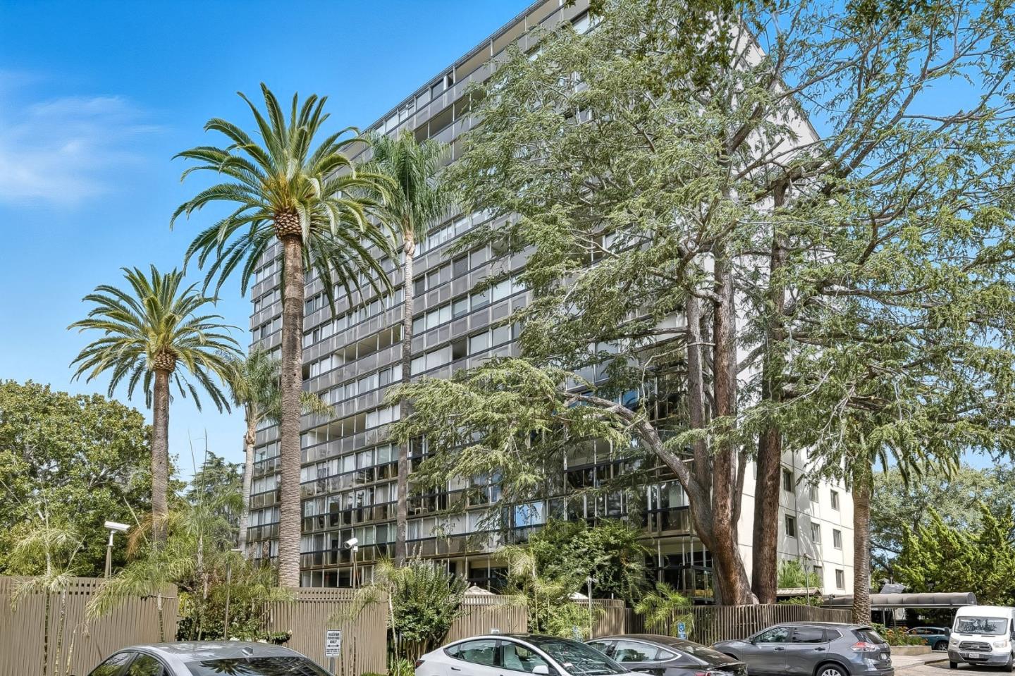 Detail Gallery Image 27 of 45 For 101 Alma St #207,  Palo Alto,  CA 94301 - 3 Beds | 2/1 Baths